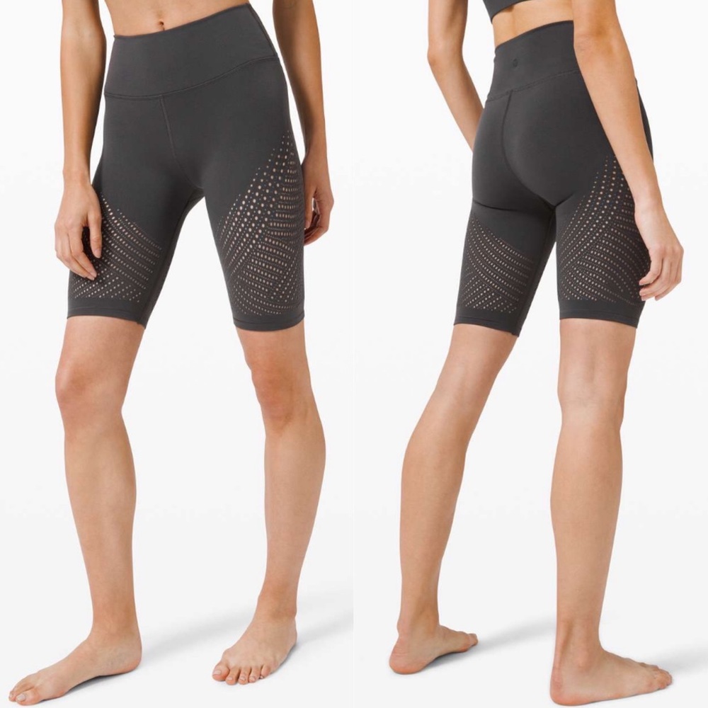 LULULEMON “Reveal Short Digital Rain”